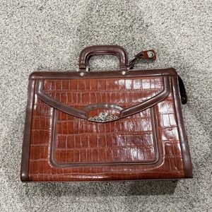 Vtg MARC CHANTEL EMBOSSED Crocodile Brown Leather Briefcase RARE Zip Closure